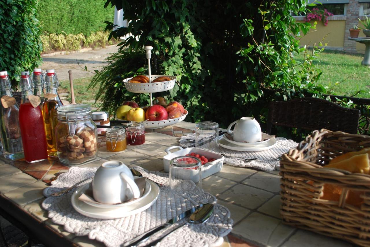 B&B Casa Margot Neive Esterno foto