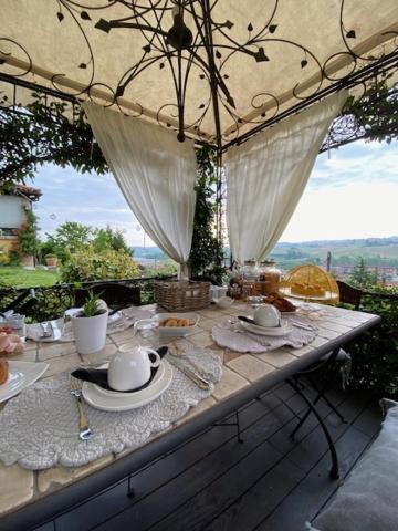 B&B Casa Margot Neive Esterno foto